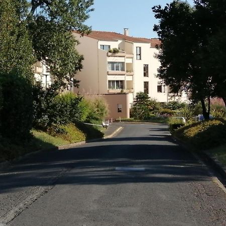 appartement résidence avec piscine et mini golf inclus privés La Rochelle  Extérieur photo